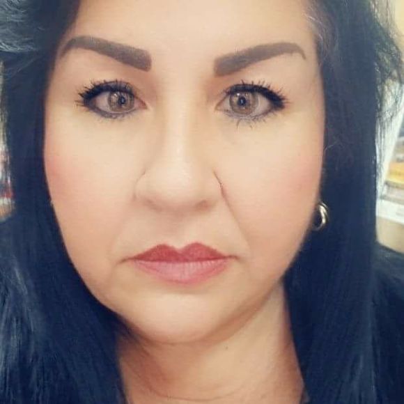 Meet your Posher, Liz - Picture 1 of 1